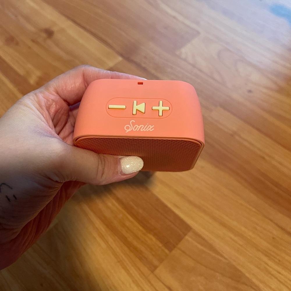 Portable speaker - Picture 5 of 5